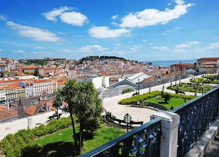 The Principe Real Nook & Patio Apartmán *